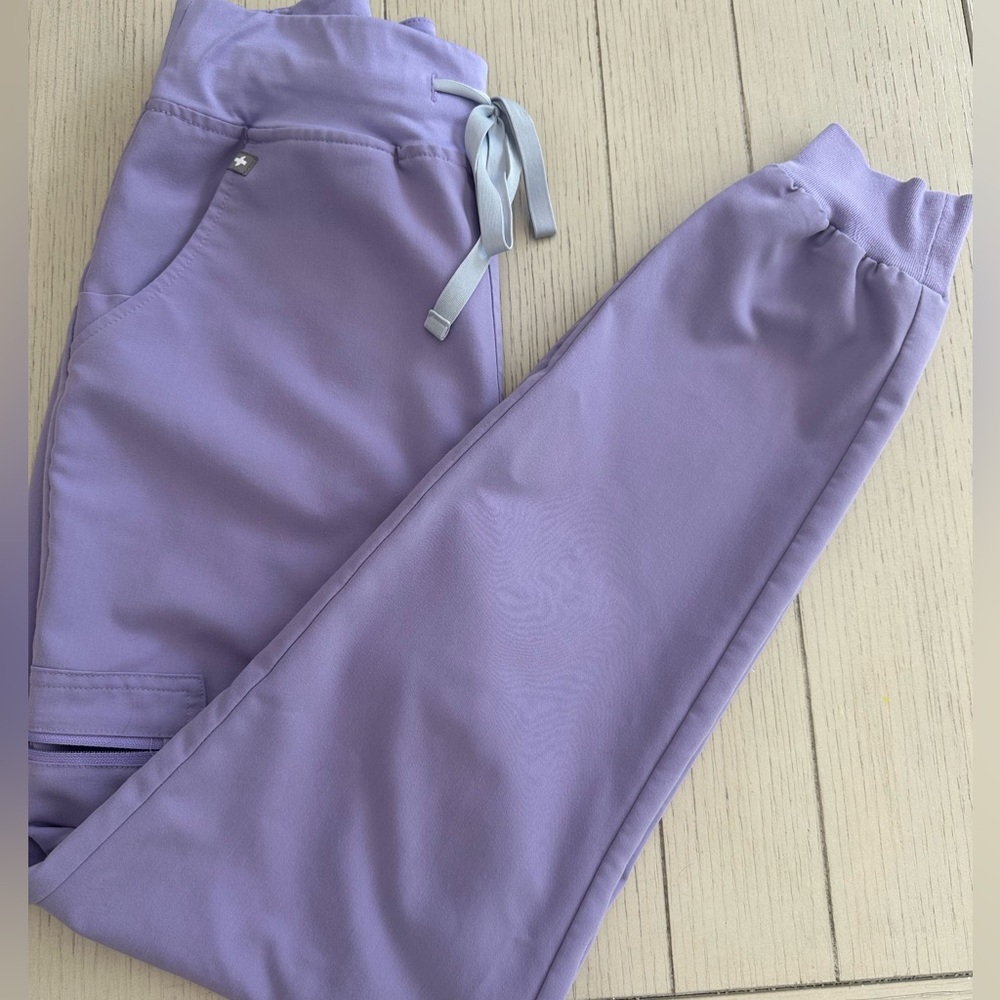 Figs Zamora High Waisted Lavender Dew Jogger Pants Small Tall